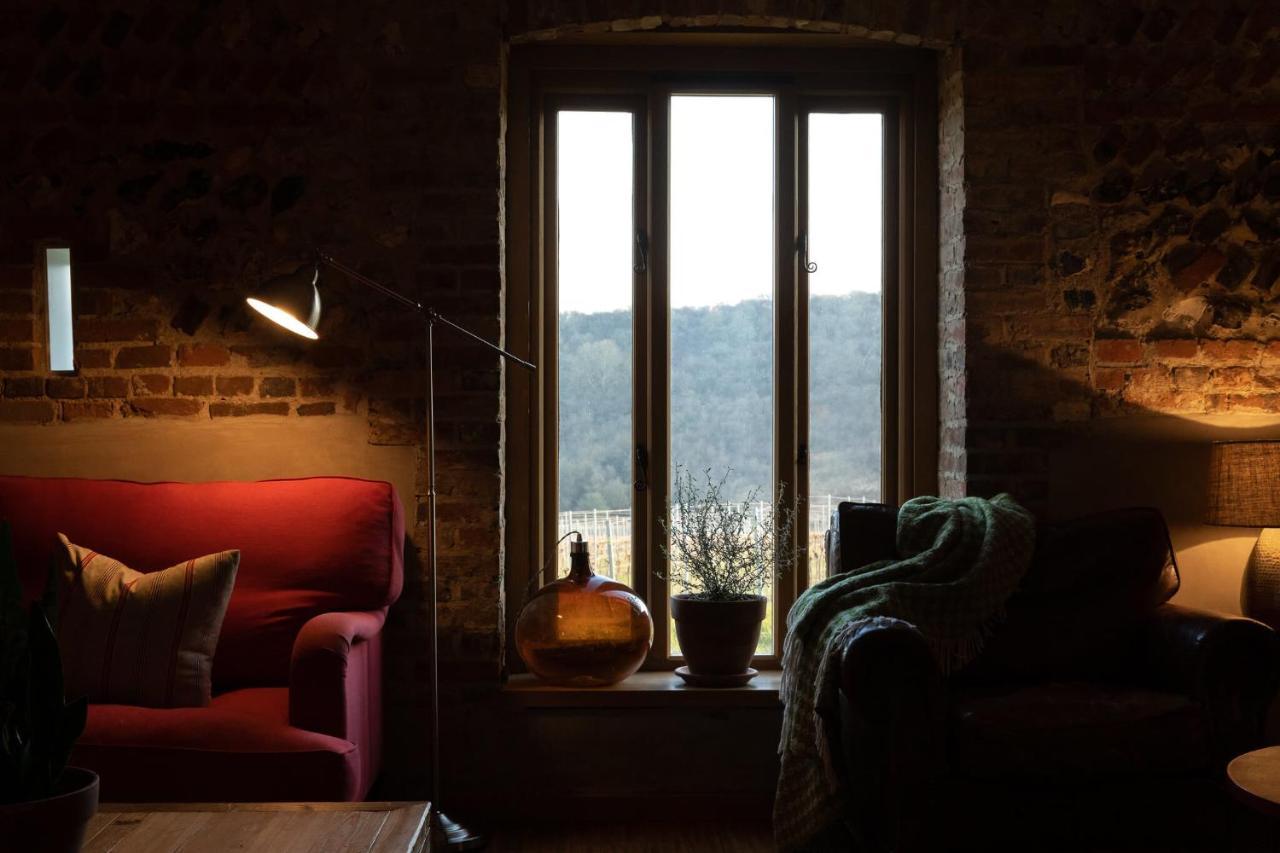 Flint Barns, Rathfinny Wine Estate Hotel Bishopstone (East Sussex)