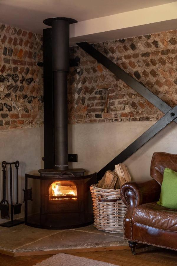 Flint Barns, Rathfinny Wine Estate Отель Bishopstone (East Sussex)
